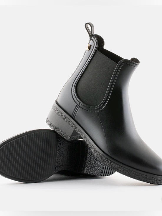 Lemon Jelly Shoes - Lemon Jelly Women's Black Chelsea Rain Boots